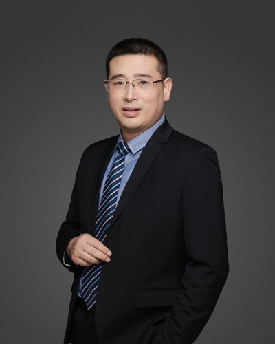董鹏